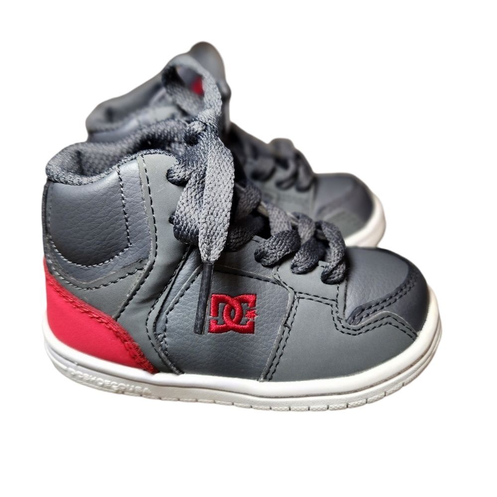 DC Toddler High Top Leather Skate Shoes/Sneakers | Gray/Red | Size: 6 “RS SPARK”